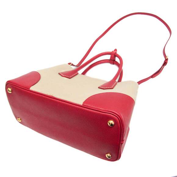 PRADA Cream Leather Shoulder Bag - Picture 3 of 15